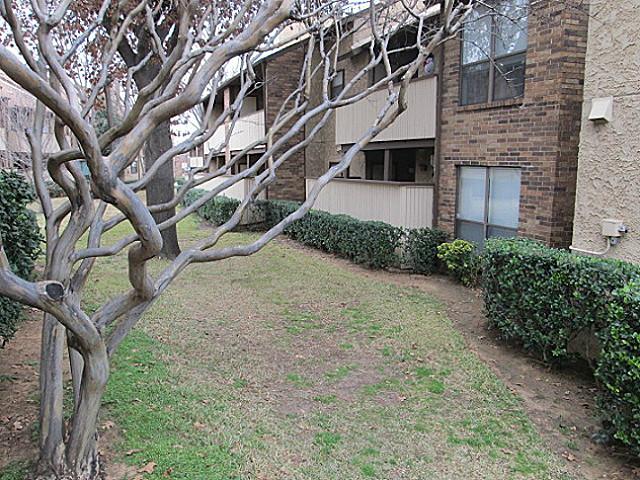 1901 Cloisters Dr Apt 915
