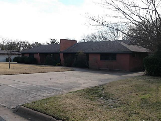 6713 Woodstock Rd