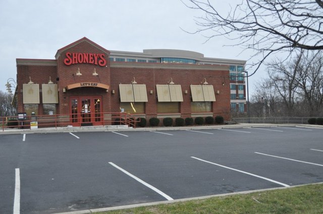 9921 Ormsby Station