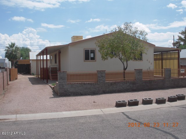 425 S 98th Pl