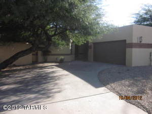 8940 E Chauncey St