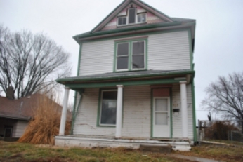 633 Powell St