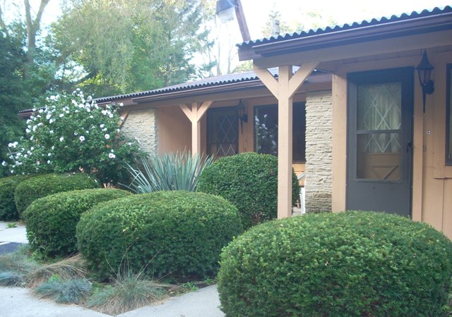 100 Division Street,