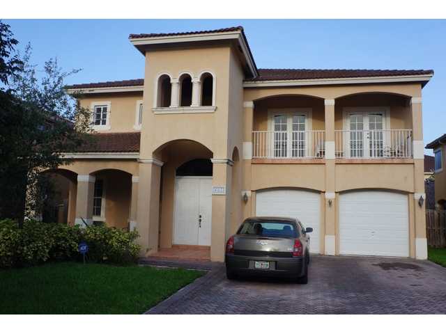 685 NW 127 CT