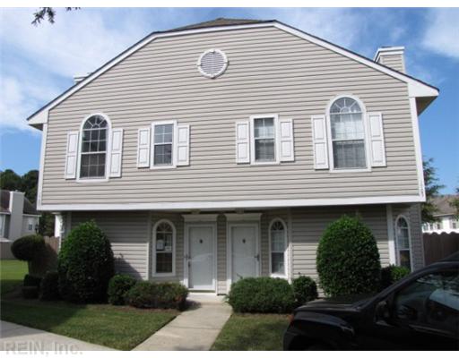 1709 Cottenham Ln