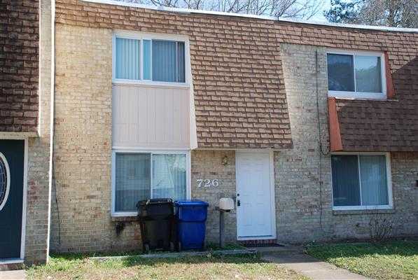 726 Arthur Ave
