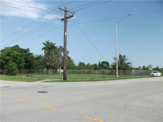122 NW 122 AV