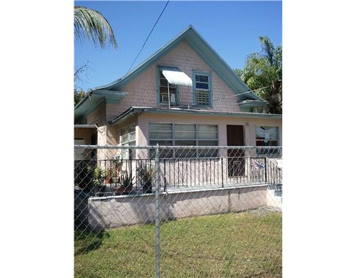 128 NW 7 AV