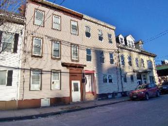 158 Bremen Street