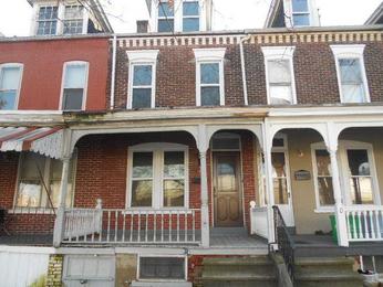 1530 1/2 W Gordon St