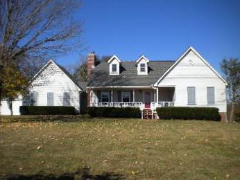 1042 Roy Sellers Rd