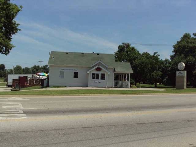 2929 Charlestown Pike