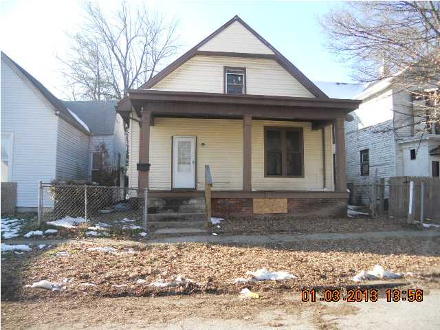 301 S Grand Ave