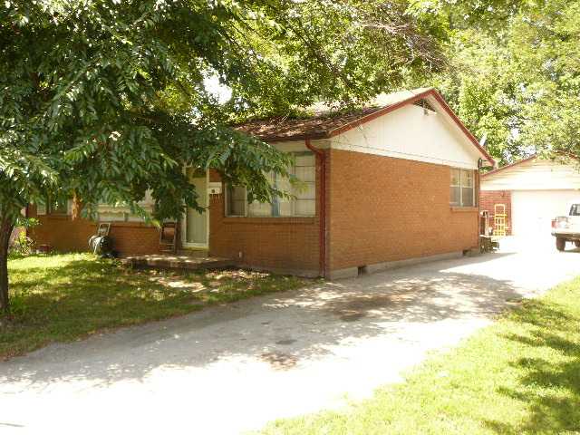 110 W Charlestown Ave