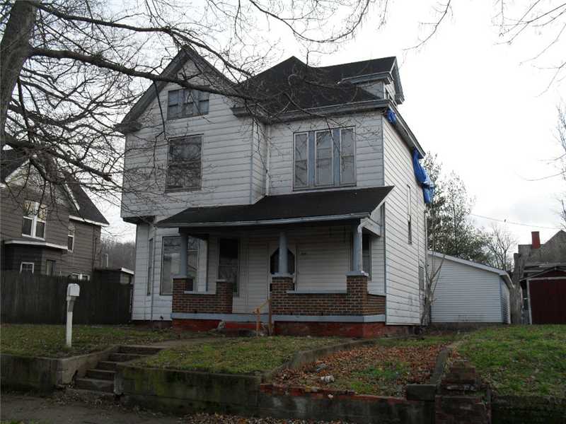 399 N Main St