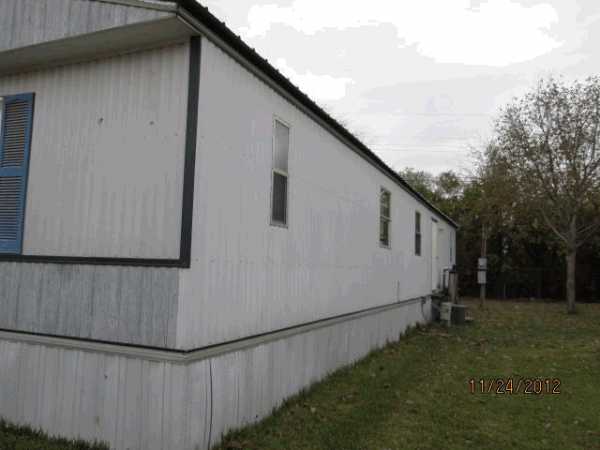 732 Comanche Trail
