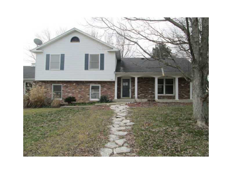 545 Tamarack Ln