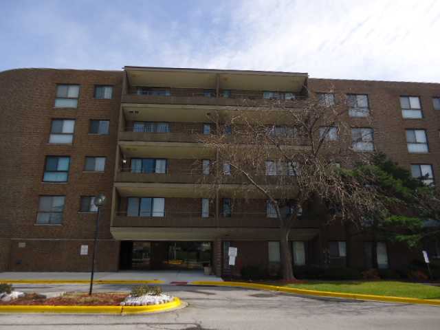 7 E Carriageway Dr Apt 207