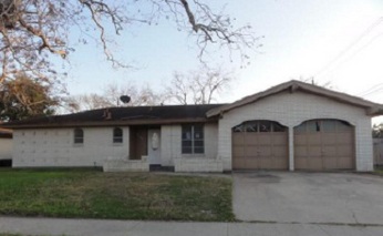 6101 Beechwood Dr