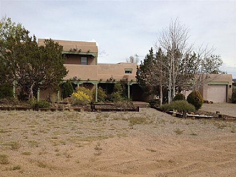10 Camino Escondido