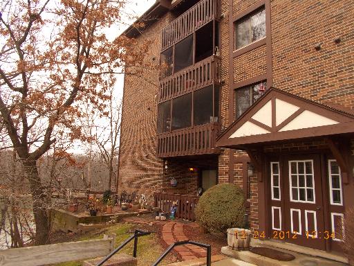 5985 Lakeside Pl Apt 204b