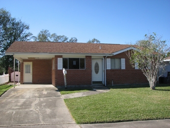 1320 Hazel Dr