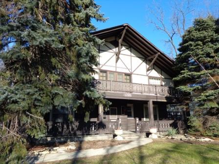 155 W Lincoln Hwy