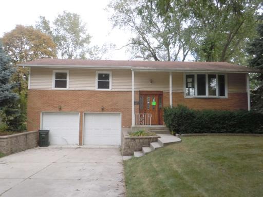 1327 E Sanborn Dr