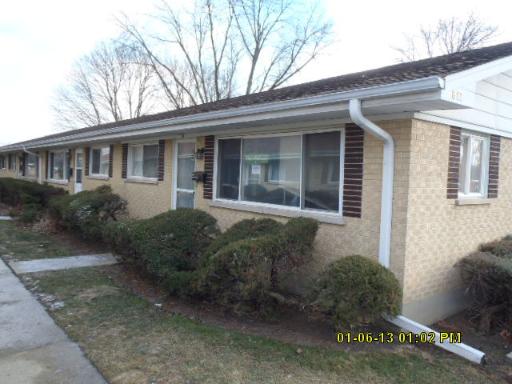 817 Valley Stream Dr Apt D
