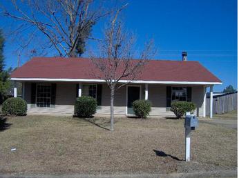 664 Randall Cir