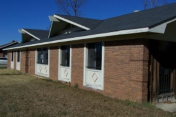 102 Meadowbrook Rd