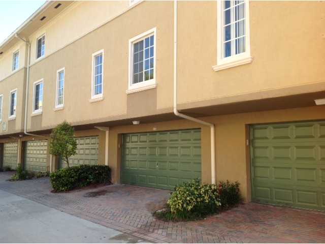 2911 NE 185 ST # 2103