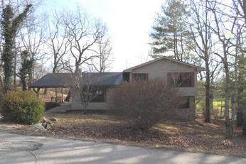 108 Brokenwood Ln