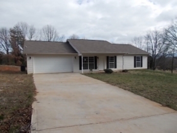 216 Putters Green Ln