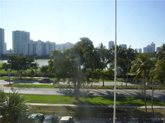3625 N COUNTRY CLUB DR # 405