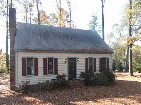 1503 Golf Ln