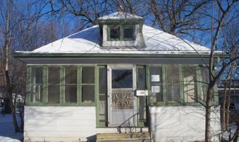 1920 S Norton Ave
