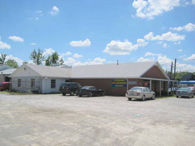 7017 GRADE LANE