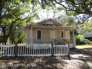 704 Escambia St