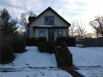 1711 Hillside Ave