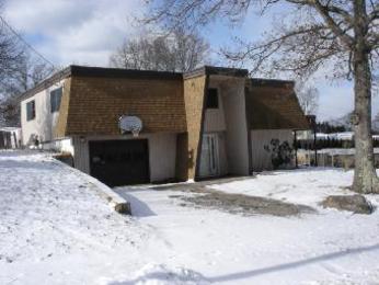 7 Hancock Dr