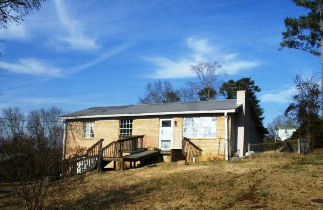 1825 Greendale Drive Northeast