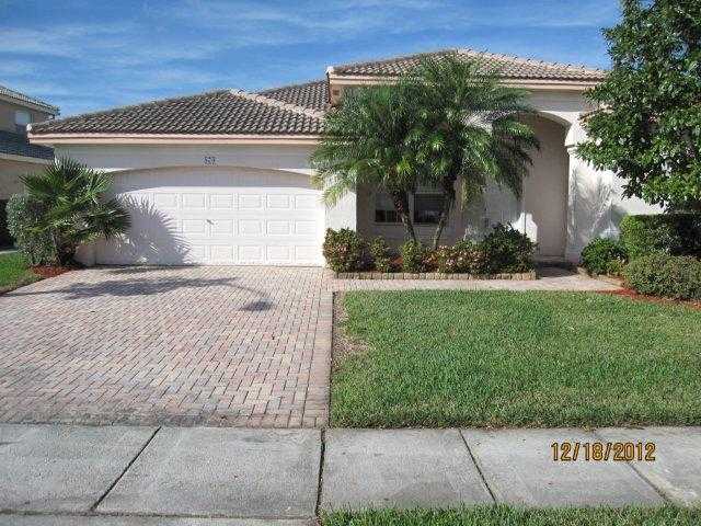 870 Nw 168th Ave
