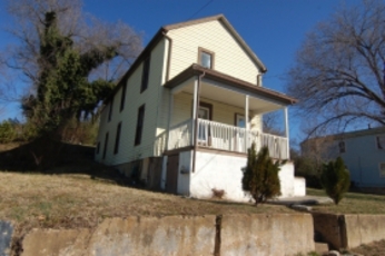 631 Harrison Ave NW