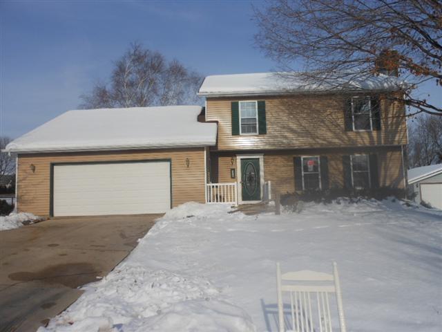 874 Crestview Dr