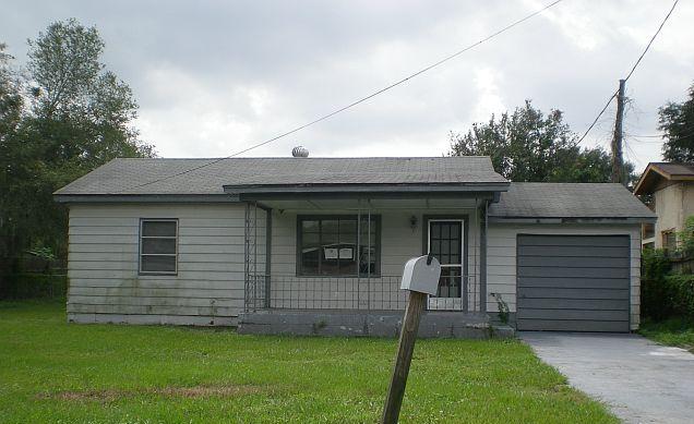 2433 Burns Street