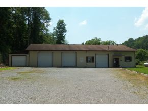 885 Island Rd
