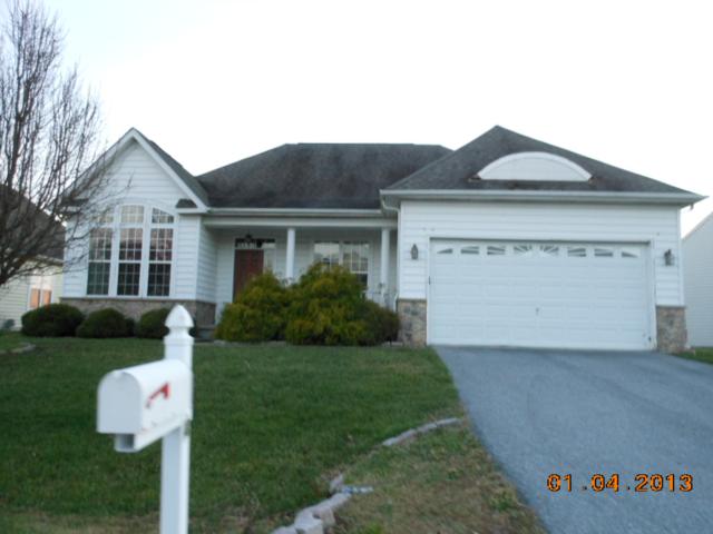 4 Middleton Court