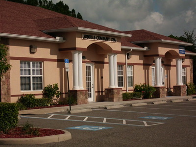 2517 Seven Springs Blvd.