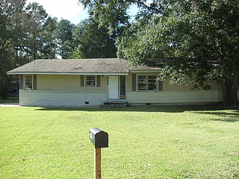 1091 Capri Cir